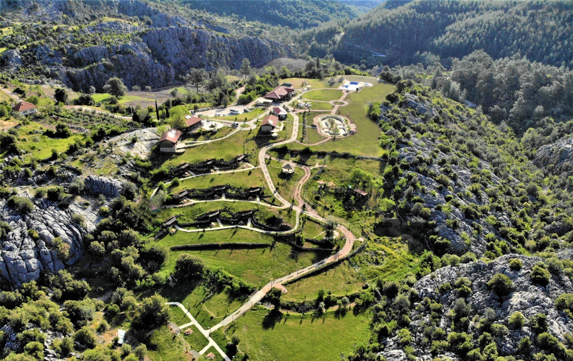 Milyos otelde doğa ile iç içe farklı bir tatil...